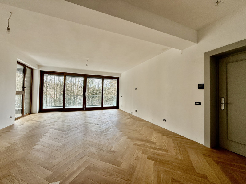Apartament în Foresti Sinaia – Elegant. Spațios. În inima naturii
