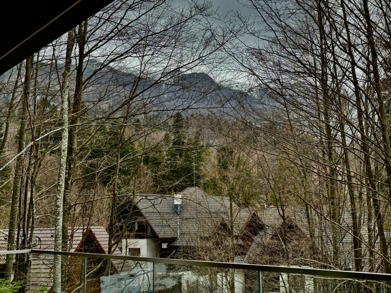 Apartament în Foresti Sinaia – Elegant. Spațios. În inima naturii