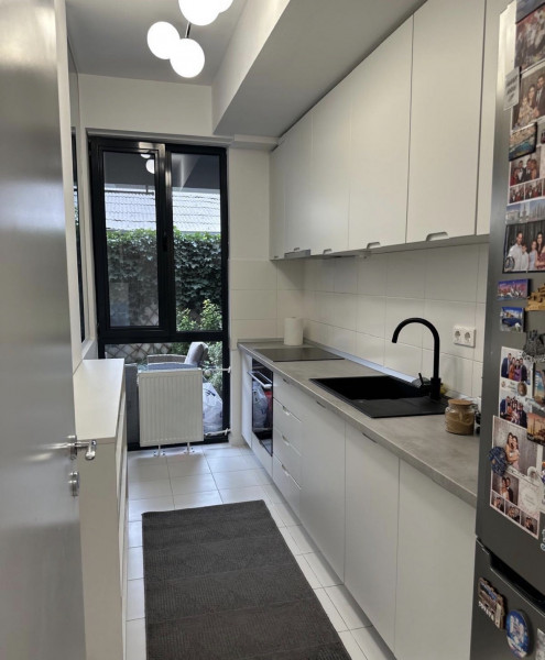 Vânzare apartament de 4 camere Unirii- Delea Veche