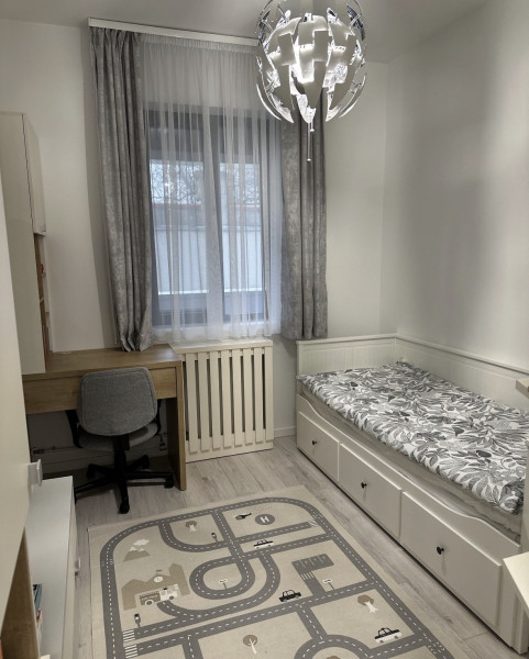 Vânzare apartament de 4 camere Unirii- Delea Veche