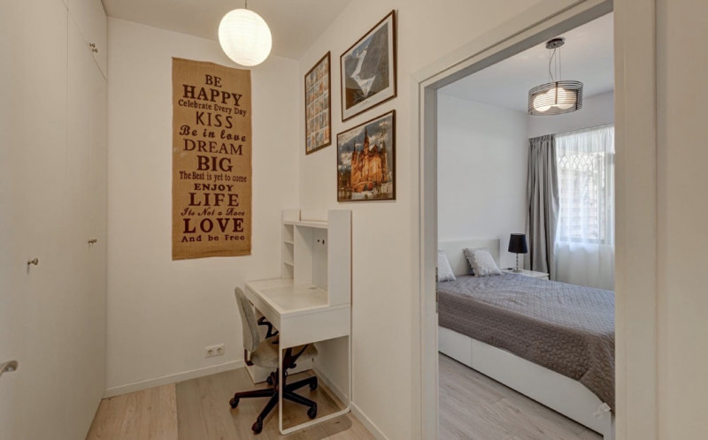 Vânzare apartament de 4 camere Unirii- Delea Veche