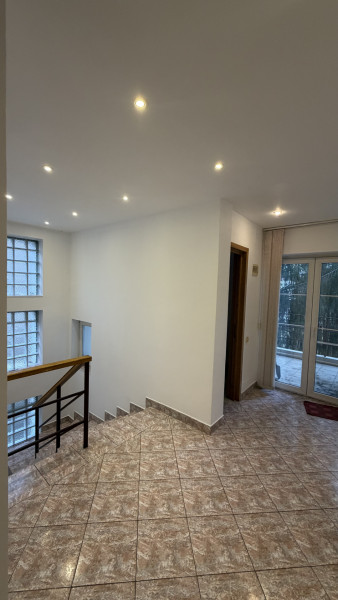 Vilă individuală de închiriat în Pipera – Drumul Potcoavei | 6 camere 