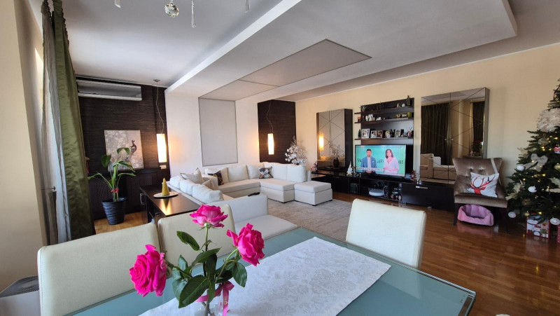 Vânzare apartament de 4 camere Floreasca- vedere lac