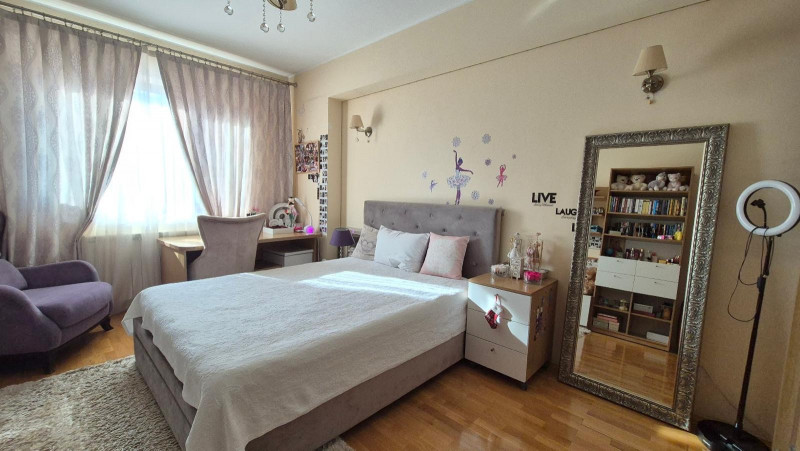 Vânzare apartament de 4 camere Floreasca- vedere lac