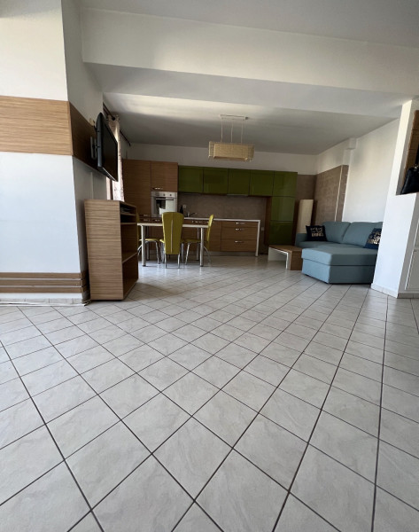 Vânzare apartament de 2 camere Decebal- Muncii