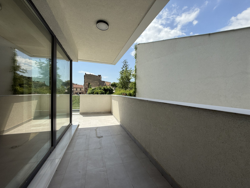 Unirii, 4 camere si  2 parcari  de la dezvoltator