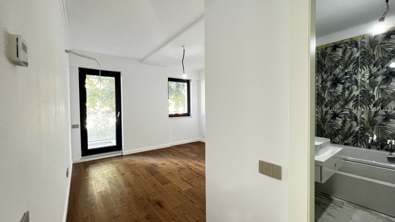 Unirii, apartament cu terasa spre Est