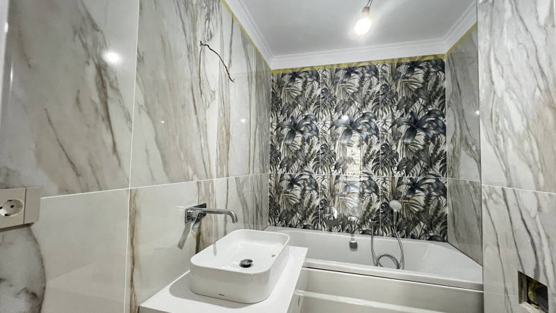 Unirii, apartament cu terasa spre Est