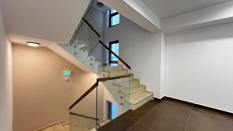 Unirii, apartament cu terasa spre Est