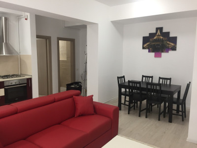 Vânzare apartament de 3 camere Unirii-Decebal