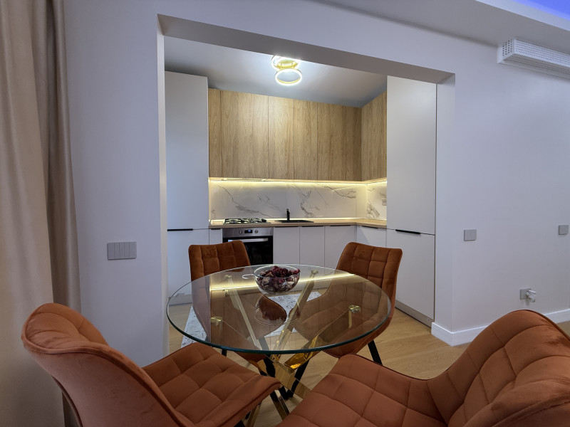 Unirii bloc 2023, apartament mobilat complet, terasa cu vedere superba !