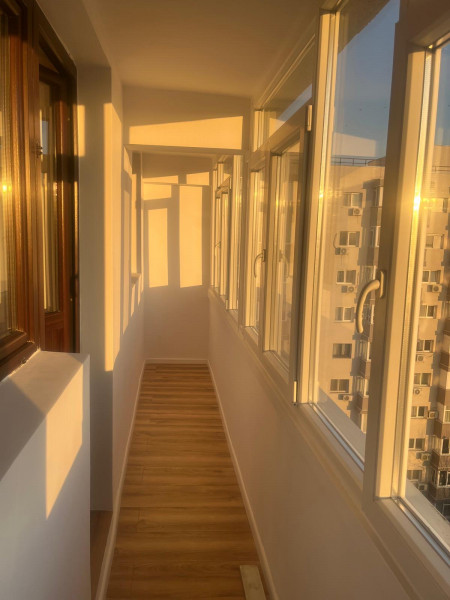 Vânzare apartament de 3 camere Drumul Taberei- Brâncuși 