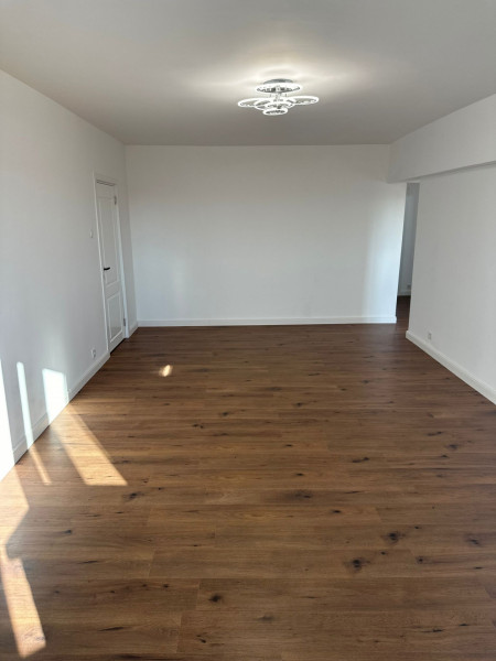 Vânzare apartament de 3 camere Tineretului- Calea Vacaresti