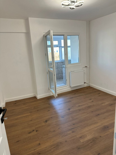 Vânzare apartament de 3 camere Tineretului- Calea Vacaresti