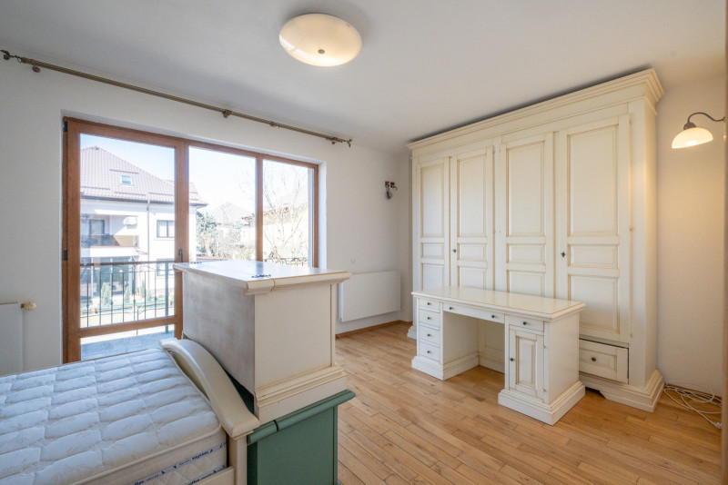 VILA DE LUX - DN1 - Liceul Francez