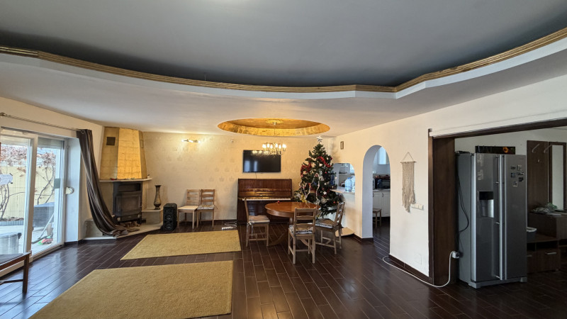 Vilă de închiriat în Tărtășești – spațiu generos pentru firmă, birouri , cazare