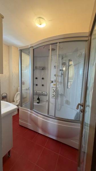 Vilă de închiriat în Tărtășești – spațiu generos pentru firmă, birouri , cazare