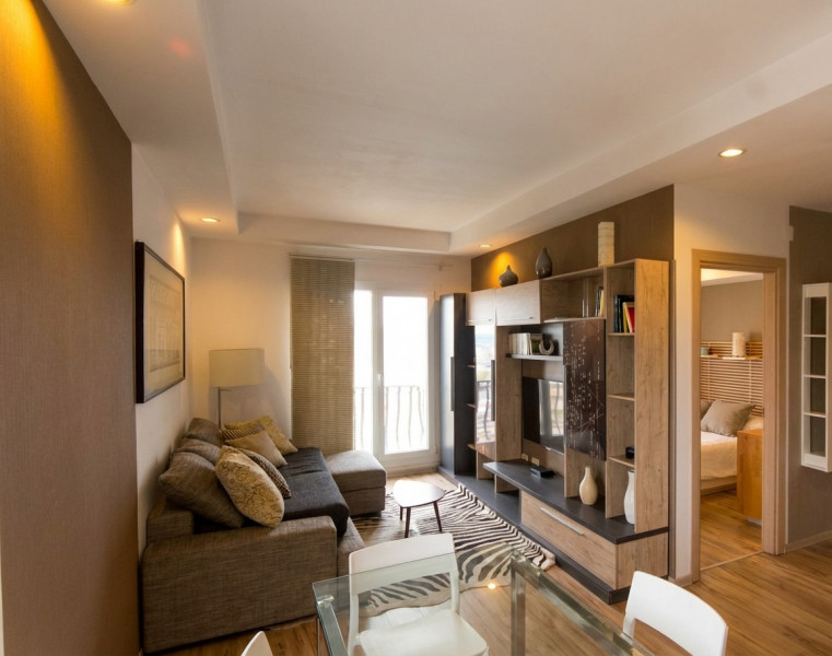 Apartament 2 camere de vânzare în Cosmopolis, mobilat, utilat  boxa inclusa 