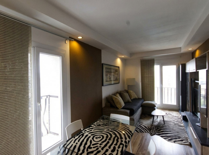 Apartament 2 camere de vânzare în Cosmopolis, mobilat, utilat  boxa inclusa 