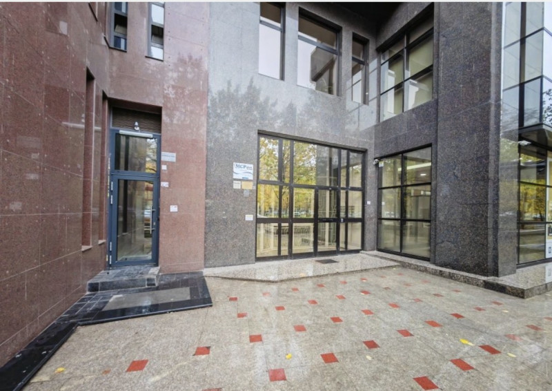 Vânzare apartament de 3 camere Bulevardul Unirii