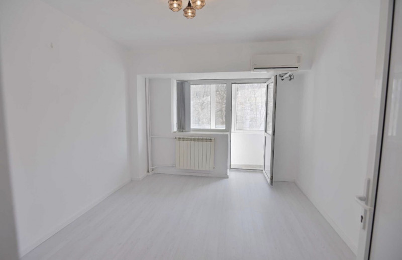 Vânzare apartament de 2 camere Bulevardul Decebal
