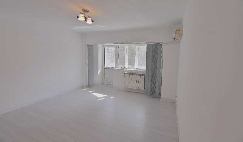 Vânzare apartament de 2 camere Bulevardul Decebal