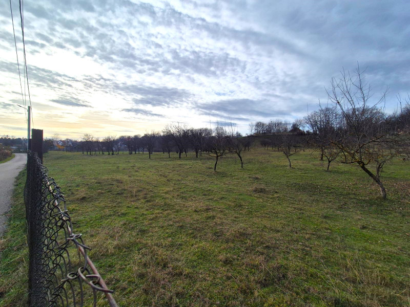 Teren intravilan  Vălenii de Munte – 9.123 mp | Deschidere 45 ml | Lângă râul Te