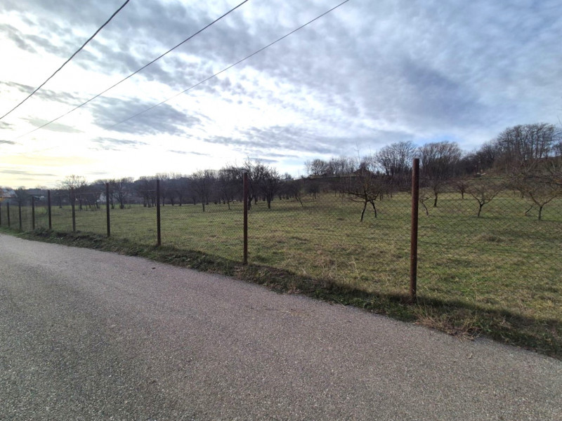 Teren intravilan  Vălenii de Munte – 9.123 mp | Deschidere 45 ml | Lângă râul Te