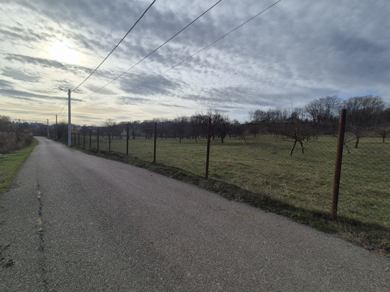 Teren intravilan  Vălenii de Munte – 9.123 mp | Deschidere 45 ml | Lângă râul Te