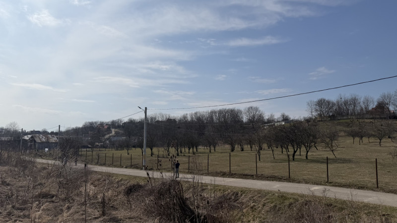 Teren intravilan  Vălenii de Munte – 9.123 mp | Deschidere 45 ml | Lângă râul Te