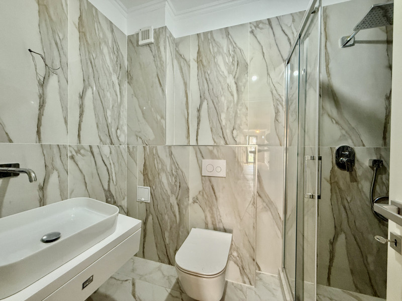 Unirii, 4 camere si  2 parcari  de la dezvoltator