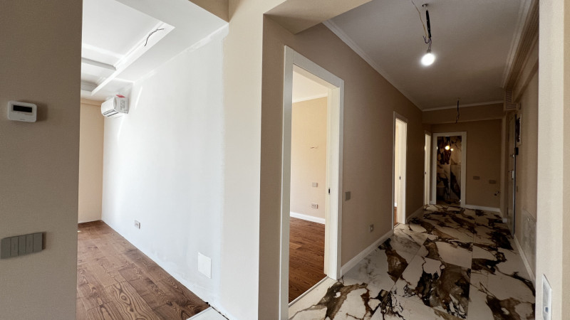 Unirii, 4 camere cu  2 parcari