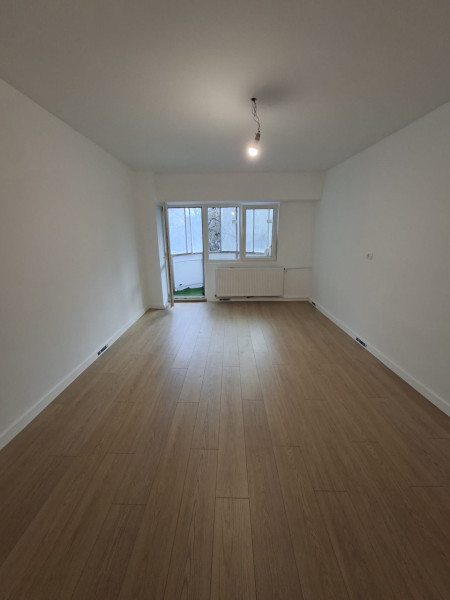 Vânzare Garsonieră Berceni- Apărătorii Patriei