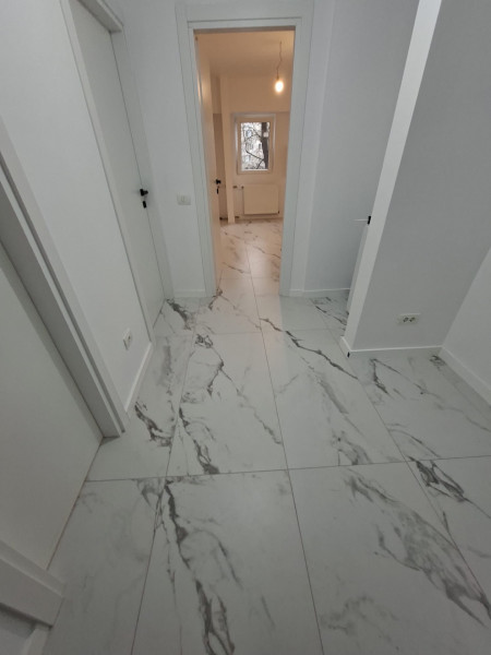 Vânzare Garsonieră Berceni- Apărătorii Patriei