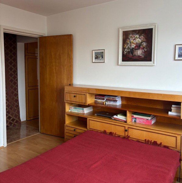 Vânzare apartament de 3 camere Gorjului- Militari