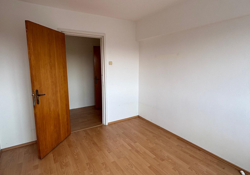 Vânzare apartament de 3 camere Gorjului- Militari