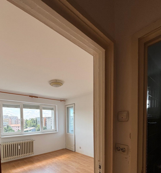 Vânzare apartament de 3 camere Gorjului- Militari