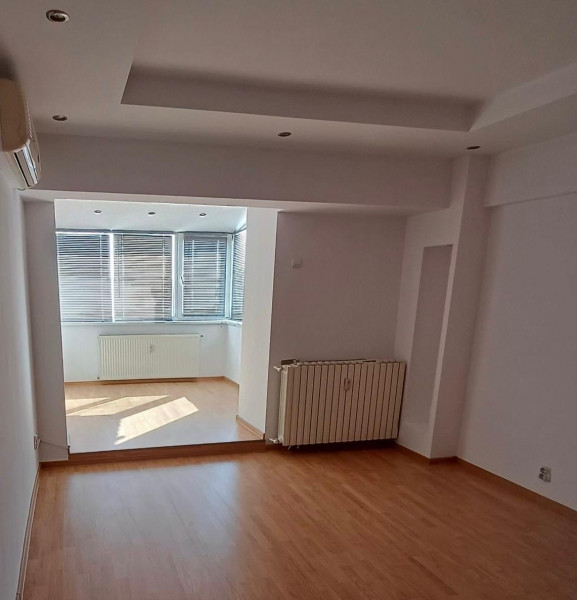 Vânzare duplex 4 camere Bulevardul Decebal