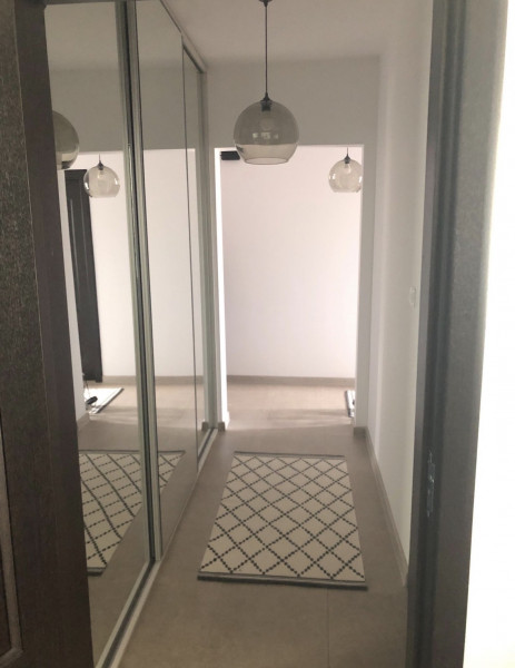 Vânzare apartament de 2 camere Tineretului