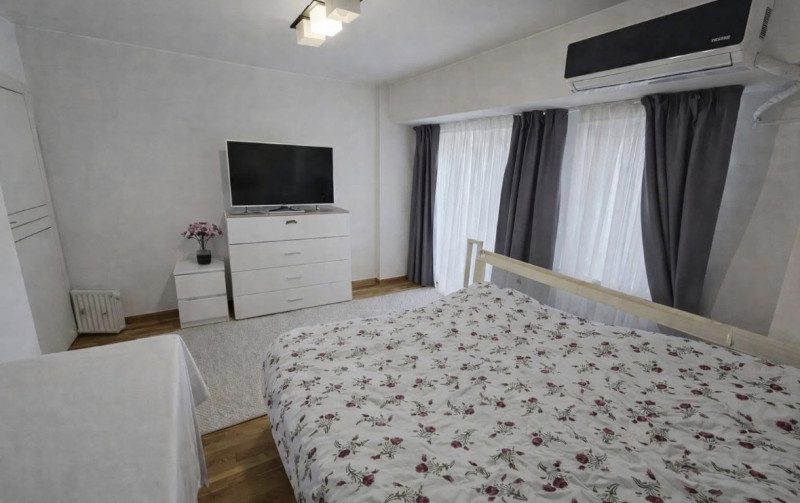 Vânzare apartament de 3 camere Piața Alba-Iulia Unirii
