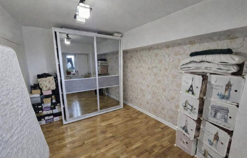 Vânzare apartament de 3 camere Piața Alba-Iulia Unirii