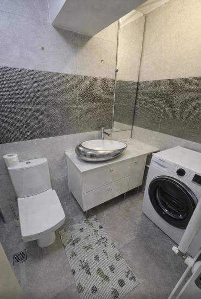 Vânzare apartament de 3 camere Piața Alba-Iulia Unirii