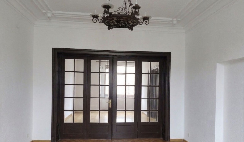 Vânzare apartament vilă interbelică Mosilor