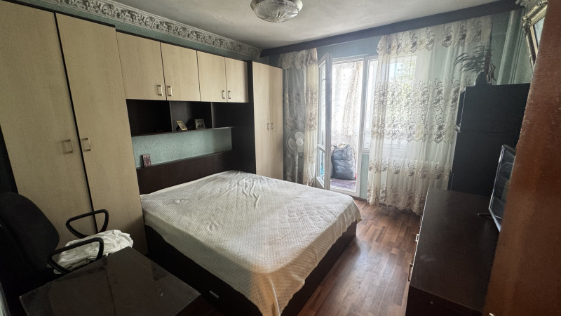 Vânzare apartament de 2 camere Titan- metrou 1 Decembrie 1918