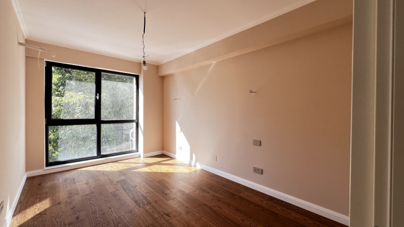 Unirii, 4 camere cu  2 parcari