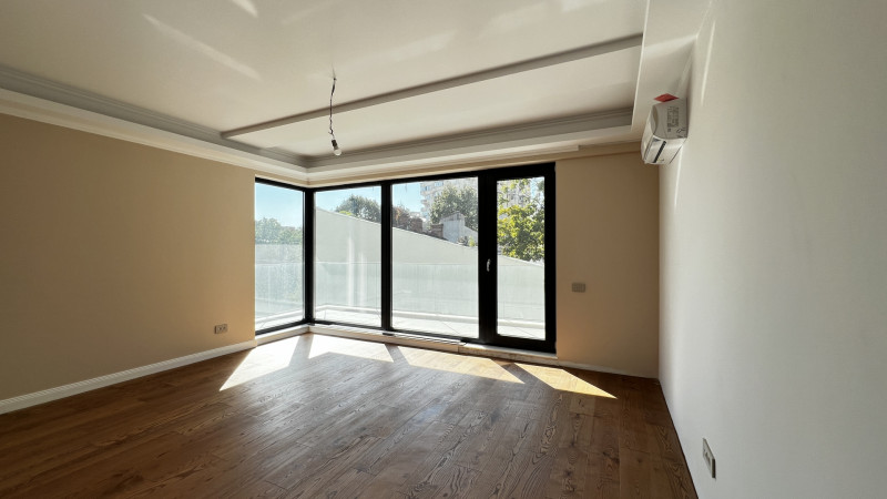 Unirii, 4 camere cu  2 parcari