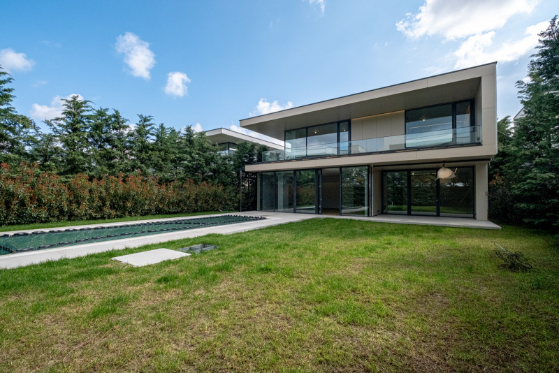Modern Luxury VIlla in Pipera