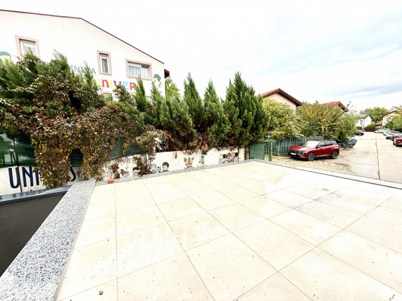 Pipera Azur acces A3 spatiu parter cu terasa 