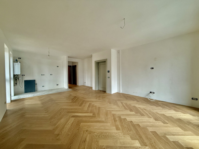 Apartament la parter cu gradina proprie, în Foresti Sinaia. În inima naturii