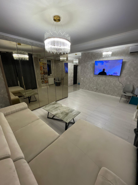 Vânzare apartament de 2 camere Militari Residence 